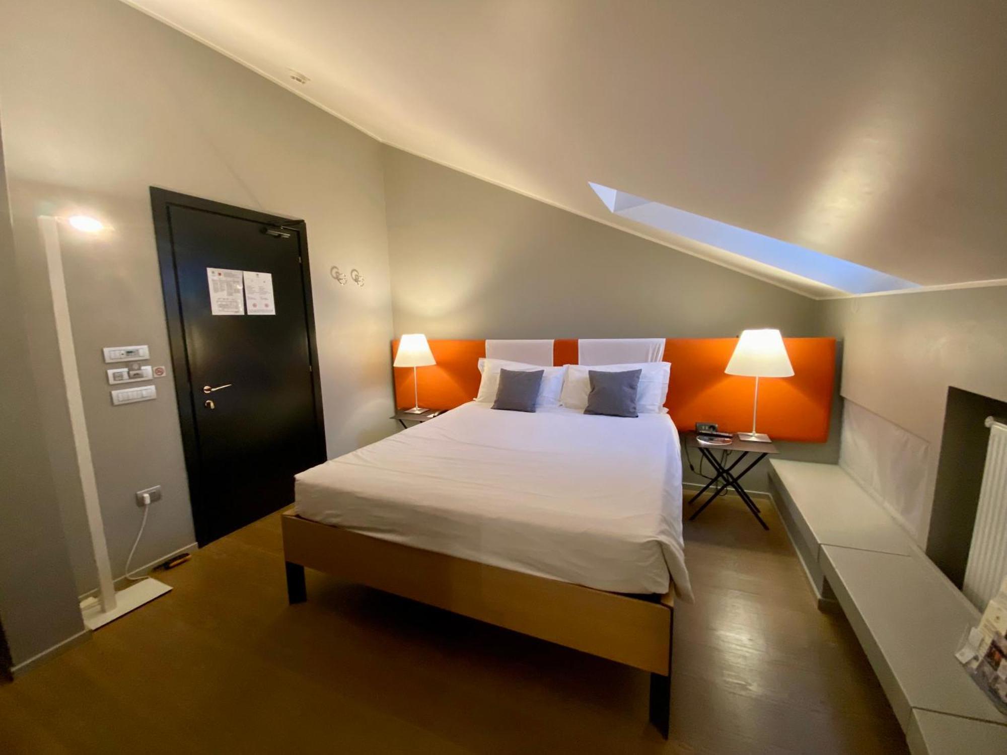 Hotel Casa Poli Мантова Екстериор снимка
